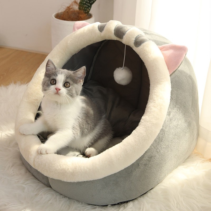 Cozy Quirky Kitten Lounger – Purrs & Puppins